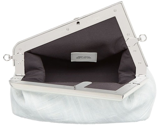 Fendi by Marc Jacobs Fendi First Midi Tas Denim Putih Lookbook Fendi by Marc Jacobs Fendi First Midi Tas Denim Putih