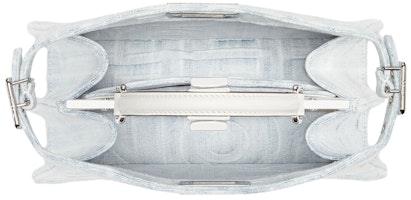 Fendi 马克·雅可布斯 Peekaboo ISeeU 小款白色牛仔包 Lookbook Fendi 马克·雅可布斯 Peekaboo ISeeU 小款白色牛仔包