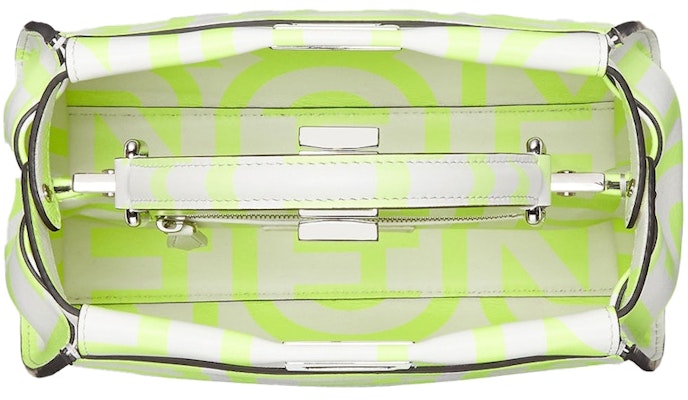 フェンディ バイ マーク・ジェイコブス ピーカブー ミニ ホワイトレザー バッグ Lookbook フェンディ バイ マーク・ジェイコブス ピーカブー ミニ ホワイトレザー バッグ