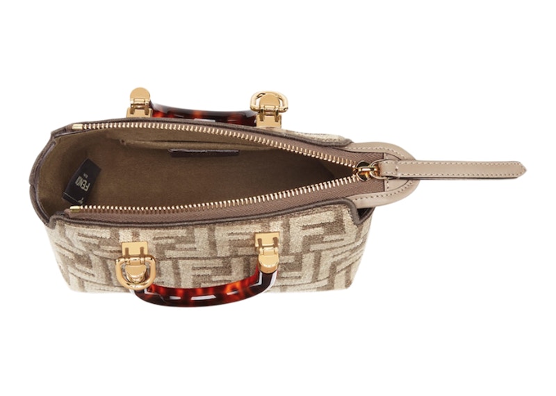 Lookbook フェンディ バイ ザ ウェイ ボストンバッグ ミニ FF モノグラム ハトグレー タペストリー