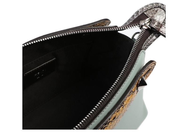Lookbook Fendi By The Way Bolsa Boston Mini Piel de Serpiente Verde
