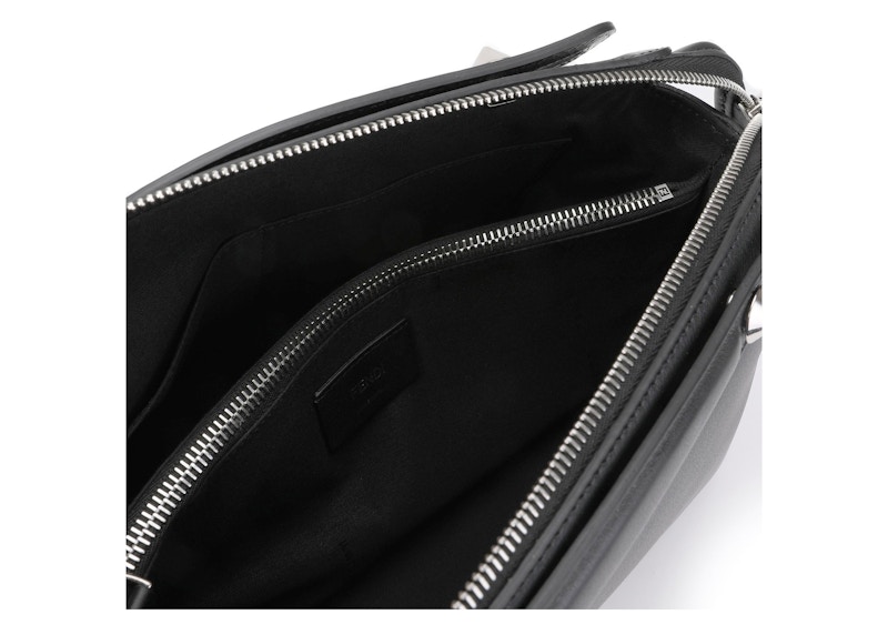 Lookbook Fendi By the Way 黑色手提包