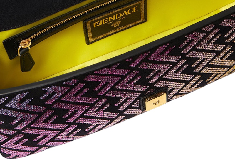 Lookbook フェンディ フェンダッチェ バゲットショルダーバッグ グラデーションクリスタル