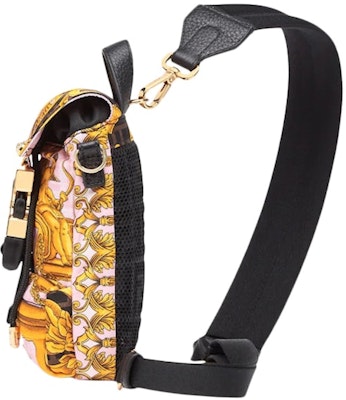 펜디 펜다체 미니 백팩 (멀티컬러)
Order 펜디 펜다체 미니 백팩 (멀티컬러)