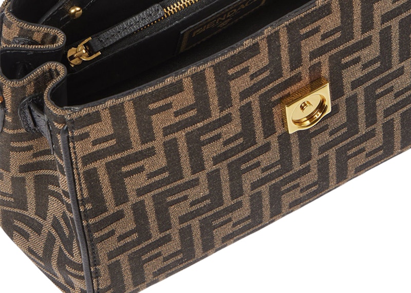 Lookbook Tas Tangan Medium Fendi Fendace La Medusa Cetak Barok Emas