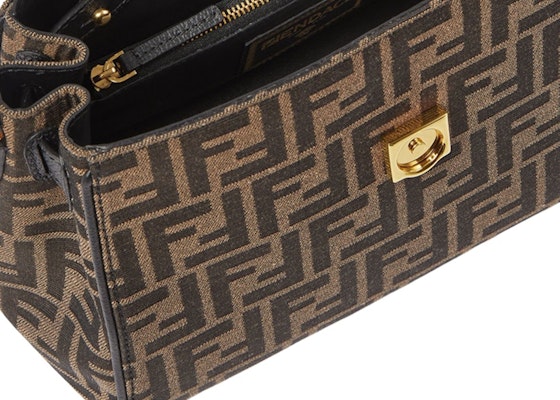 芬迪 Fendace La Medusa 中號金色巴洛克印花手袋 Lookbook 芬迪 Fendace La Medusa 中號金色巴洛克印花手袋