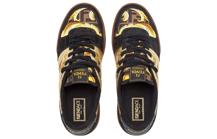 Lookbook Versace x Fendi Match Fendace鹿皮低筒休閒鞋 黑色