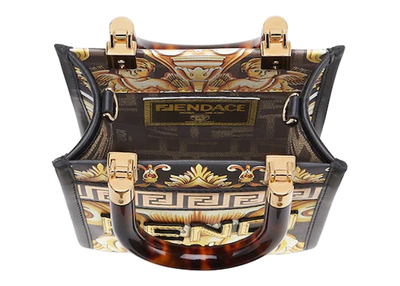 Lookbook Fendi Fendace Mini Sunshine Shopper Hitam