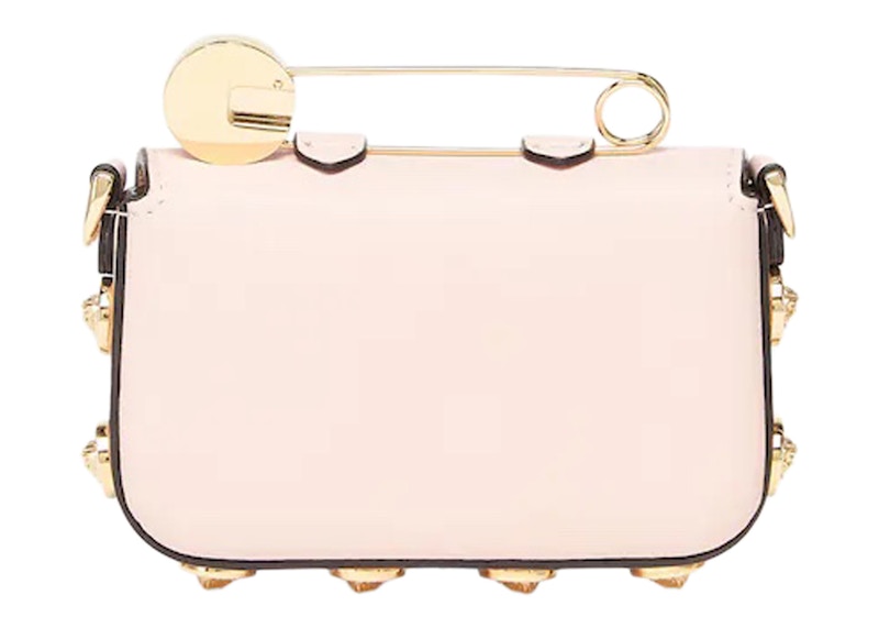 Order Fendi Fendace Nano Baguette Pesona Warna Pink