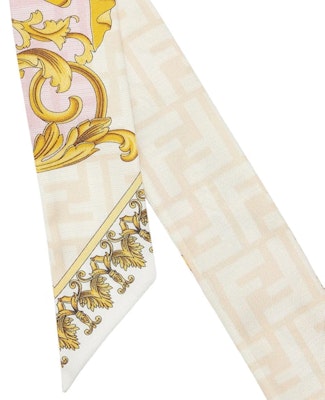 펜디 펜다체 실크 랩 밴도 (화이트/멀티)
Order 펜디 펜다체 실크 랩 밴도 (화이트/멀티)