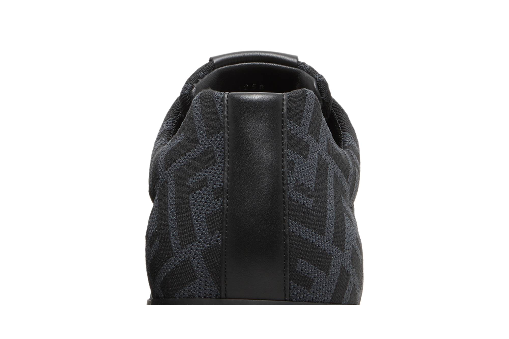 Sizing FENDI FFモチーフ レースアップ ローカット ブラック 7E1258-A7MY-F18SR