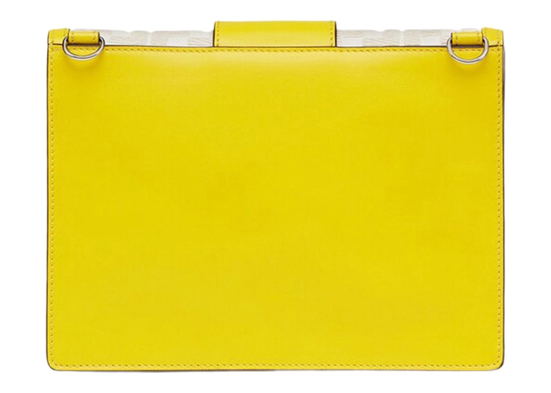 Order Bolso Fendi Flat Medium Baguette Amarillo