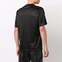 FENDI FW21 Baju-T Hitam Leher Bulat Logo Aksen Lengan Pendek. FAF642AGJRF0GME Purchase FENDI FW21 Baju-T Hitam Leher Bulat Logo Aksen Lengan Pendek. FAF642AGJRF0GME