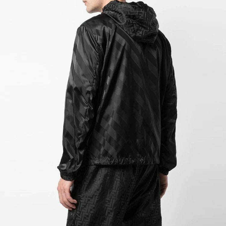 Shop FENDI FW21 黑色Logo連帽防風外套. FAA528ABSKF0GME