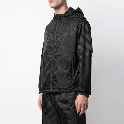 FENDI FW21 黑色Logo連帽防風外套. FAA528ABSKF0GME Purchase FENDI FW21 黑色Logo連帽防風外套. FAA528ABSKF0GME