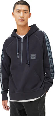 Fendi FW21 標誌印花半拉鍊黑色運動衫 FAF647AI59F0GME Shop Fendi FW21 標誌印花半拉鍊黑色運動衫 FAF647AI59F0GME