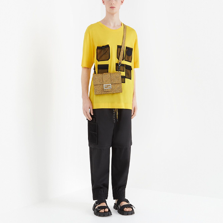 FENDI FW21 Yellow Cotton T-Shirt with Mesh Front Pocket. FY0936AGAIF1DO6 圖 4