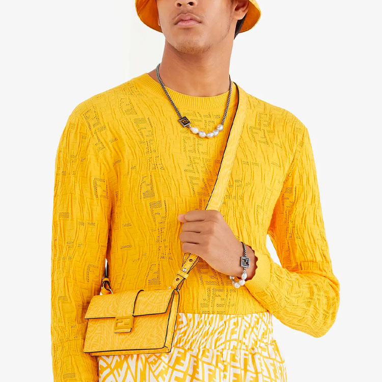 FENDI FW21 Yellow Sweater with Embossed FF Monogram Design FZY442AFZAF1DO6 圖 4