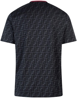 FENDI FW22 Black Logo Pattern Short-Sleeve T-Shirt with Contrast Collar FY0936A6ZUF0856 Lookbook FENDI FW22 Black Logo Pattern Short-Sleeve T-Shirt with Contrast Collar FY0936A6ZUF0856
