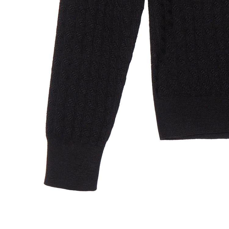 Purchase FENDI FW22 Sweater Rajut Wol Hitam Solid Kabel. FZX077AL3PF0QA1