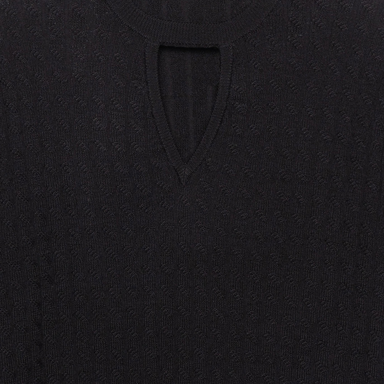 Details for FENDI FW22 Sweater Rajut Wol Hitam Solid Kabel. FZX077AL3PF0QA1