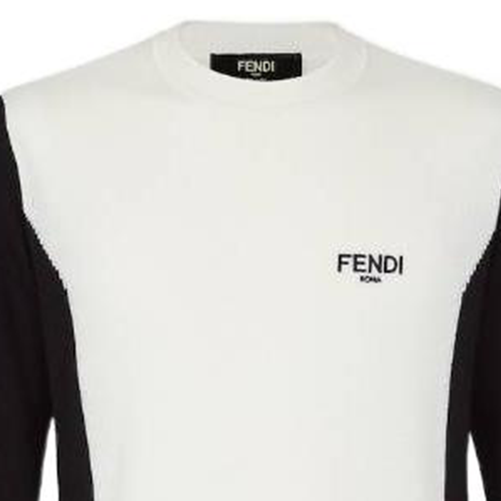 Shop FENDI FW22 Hitam Putih Knit Pullover Sweater Crewneck Kontras. FZY471AM0ZF0J8Z