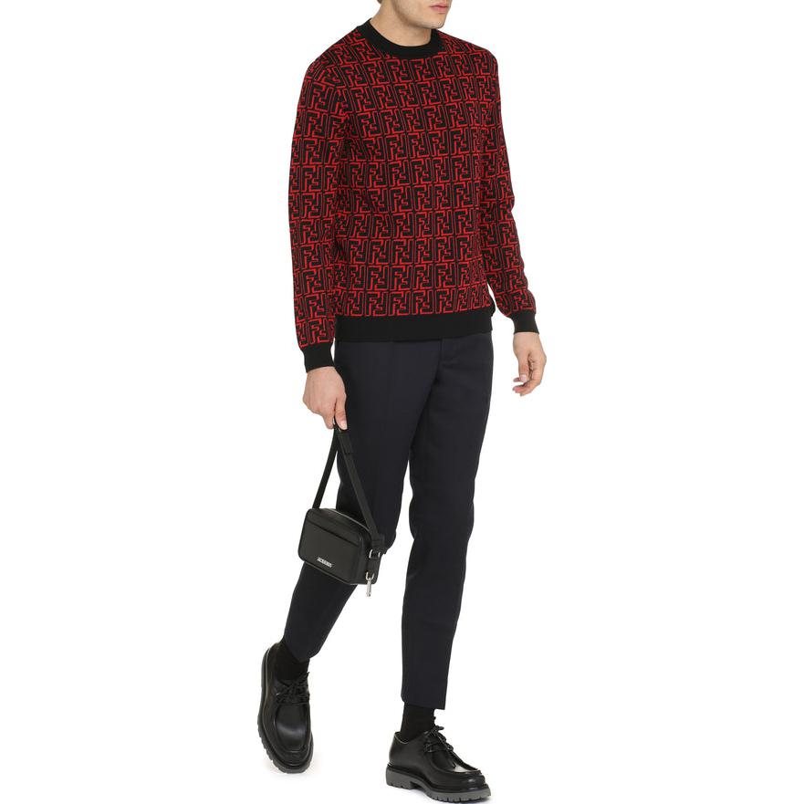 Shop FENDI FW22 紅色Logo印花針織圓領毛衣 男士寬鬆版型 FZX009ALJZF0E1U