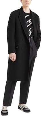 FENDI FW22 Jaket Logo Reversible Panjang Sedang Hitam Fashion. FF0622AL57F1I8O Purchase FENDI FW22 Jaket Logo Reversible Panjang Sedang Hitam Fashion. FF0622AL57F1I8O