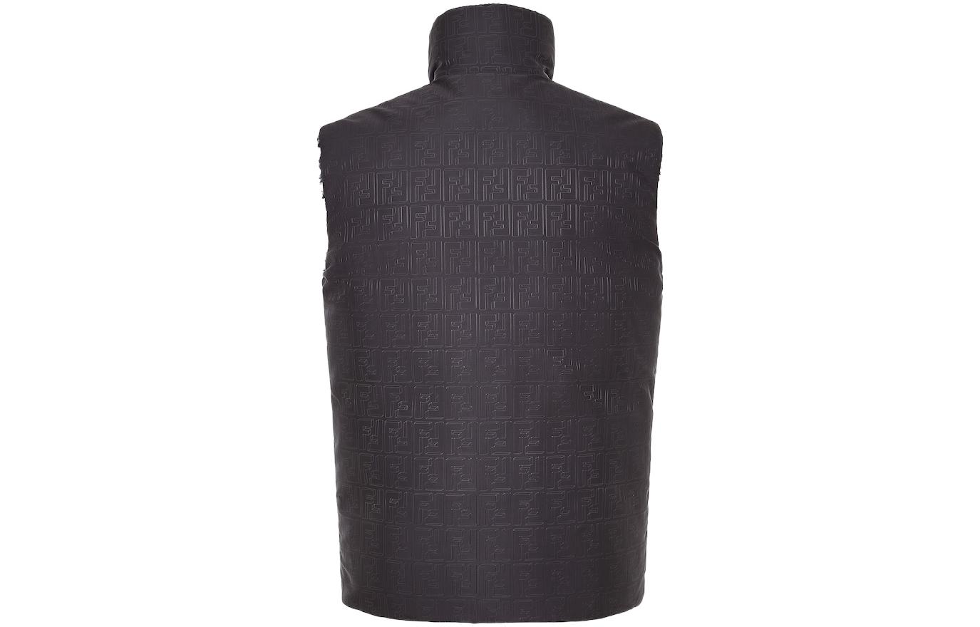 Lookbook FENDI 2022秋冬款男士可翻转Logo羽绒马甲 黑色. FAA870AM0IF0GME