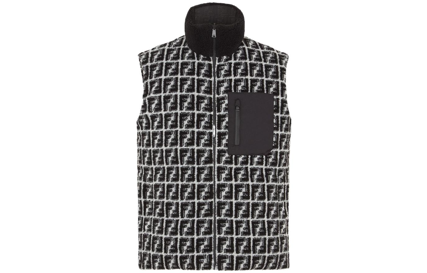 Shop FENDI 2022秋冬款男士可翻转Logo羽绒马甲 黑色. FAA870AM0IF0GME