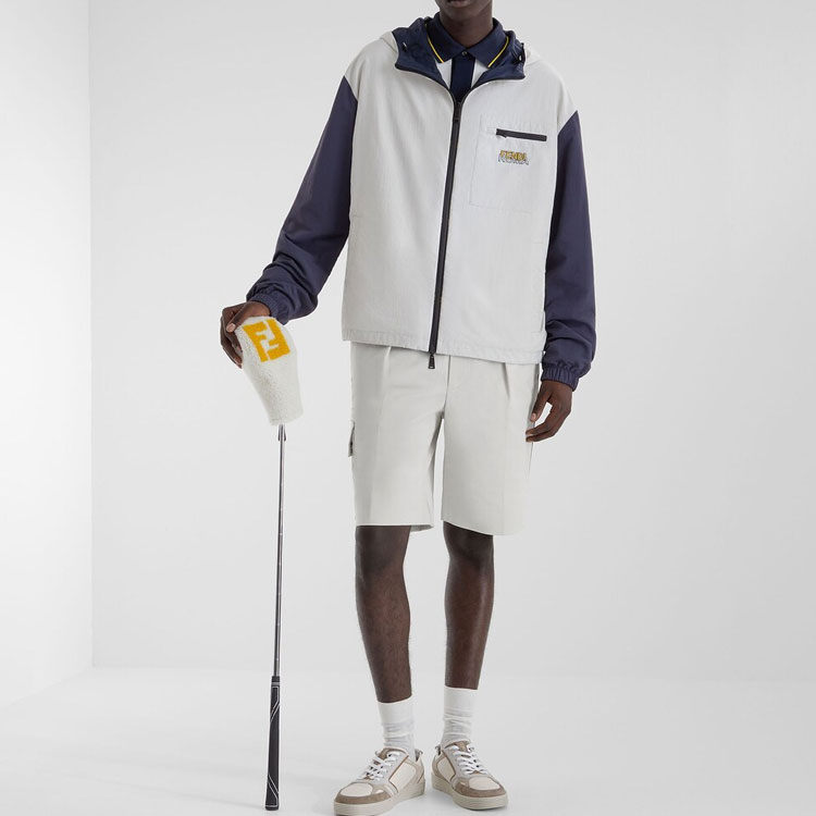 Purchase FENDI FW23 白色可翻转字母拼色连帽夹克 FAA908APXIF-1N18