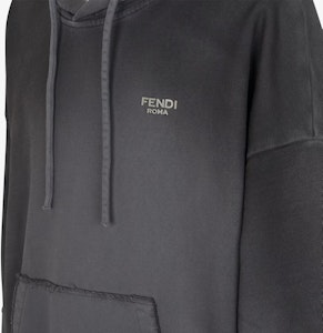 FENDI Baju Lengan Panjang Logo Gradient Hitam. FY1253APM7F0QA1 Purchase FENDI Baju Lengan Panjang Logo Gradient Hitam. FY1253APM7F0QA1