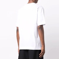 FENDI Baju-T Lengan Pendek Longgar Cetakan Graffiti Putih. FY0936AH13F0UF6 Shop FENDI Baju-T Lengan Pendek Longgar Cetakan Graffiti Putih. FY0936AH13F0UF6