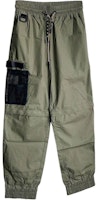 FENDI Green Removable Leg Casual Pants. FAB620AGBGF1DO7 FENDI Green Removable Leg Casual Pants. FAB620AGBGF1DO7