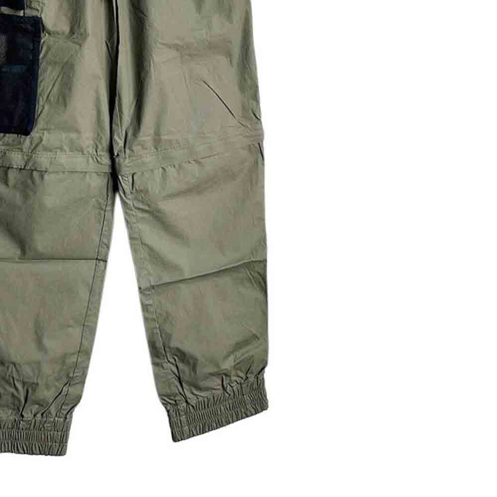 Sizing FENDI Green Removable Leg Casual Pants. FAB620AGBGF1DO7