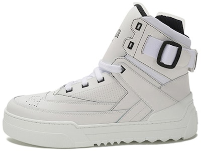 Sepatu Sneakers Fendi Putih Kulit Fashion Tinggi Dengan Tali 7E1397SNYF14GC Buy Sepatu Sneakers Fendi Putih Kulit Fashion Tinggi Dengan Tali 7E1397SNYF14GC