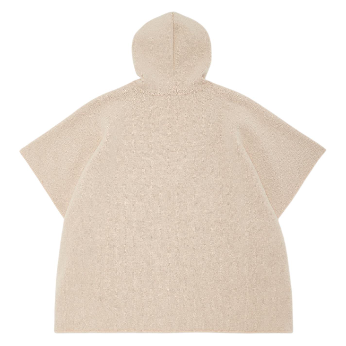 Shop FENDI Kids Beige Wool Shawl Solid Design. JFQ057AO29F0AYG