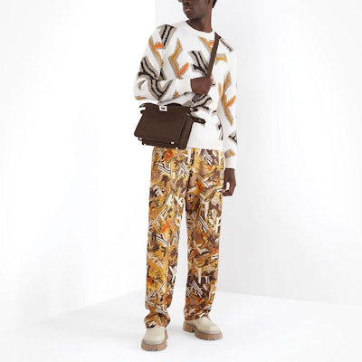 FENDI Logo Oversized Letter Wool Pullover Sweater Unisex White. FZX013AI37F0U69 Shop FENDI Logo Oversized Letter Wool Pullover Sweater Unisex White. FZX013AI37F0U69