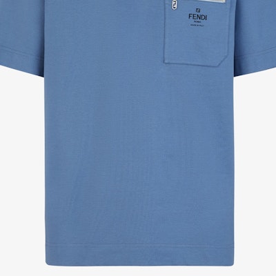 Kaos Pria FENDI Logo Pocket Crewneck T-Shirt Biru Kasual SS24. FY0936ARYRF0GCT Purchase Kaos Pria FENDI Logo Pocket Crewneck T-Shirt Biru Kasual SS24. FY0936ARYRF0GCT