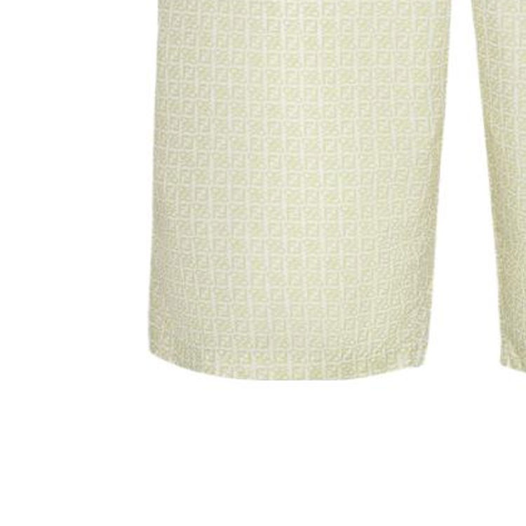 Sizing 芬迪logo印花男士钮扣设计休闲短裤米白色。 FXB079AH3WF1GW8