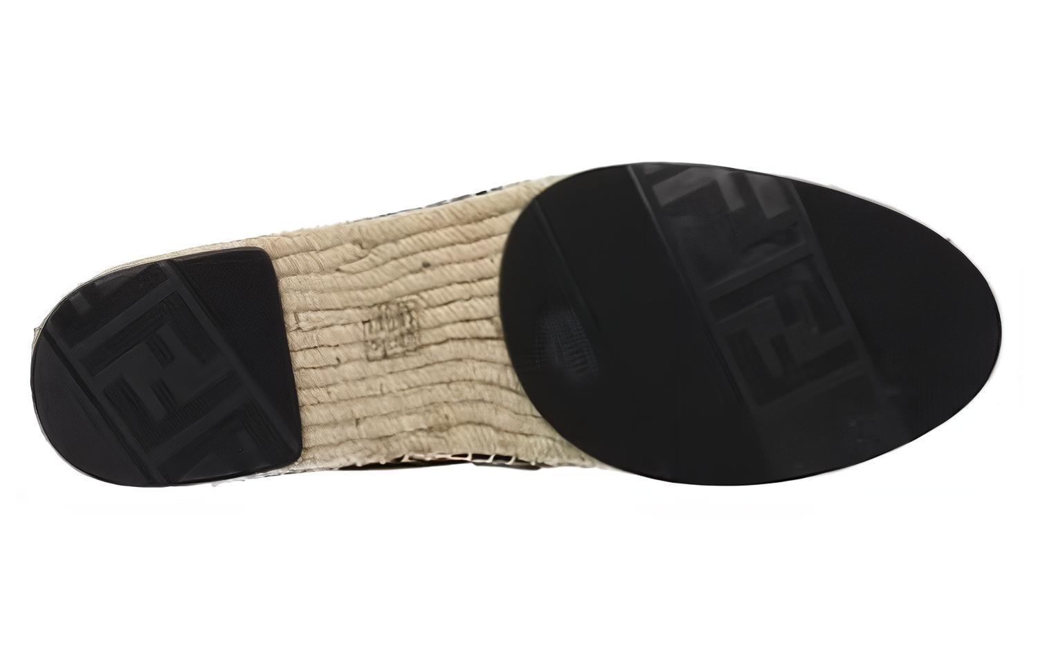 Purchase Fendi Logo Tenunan Loafer 'Hitam Emas' 7P1409AJZGF1HGO