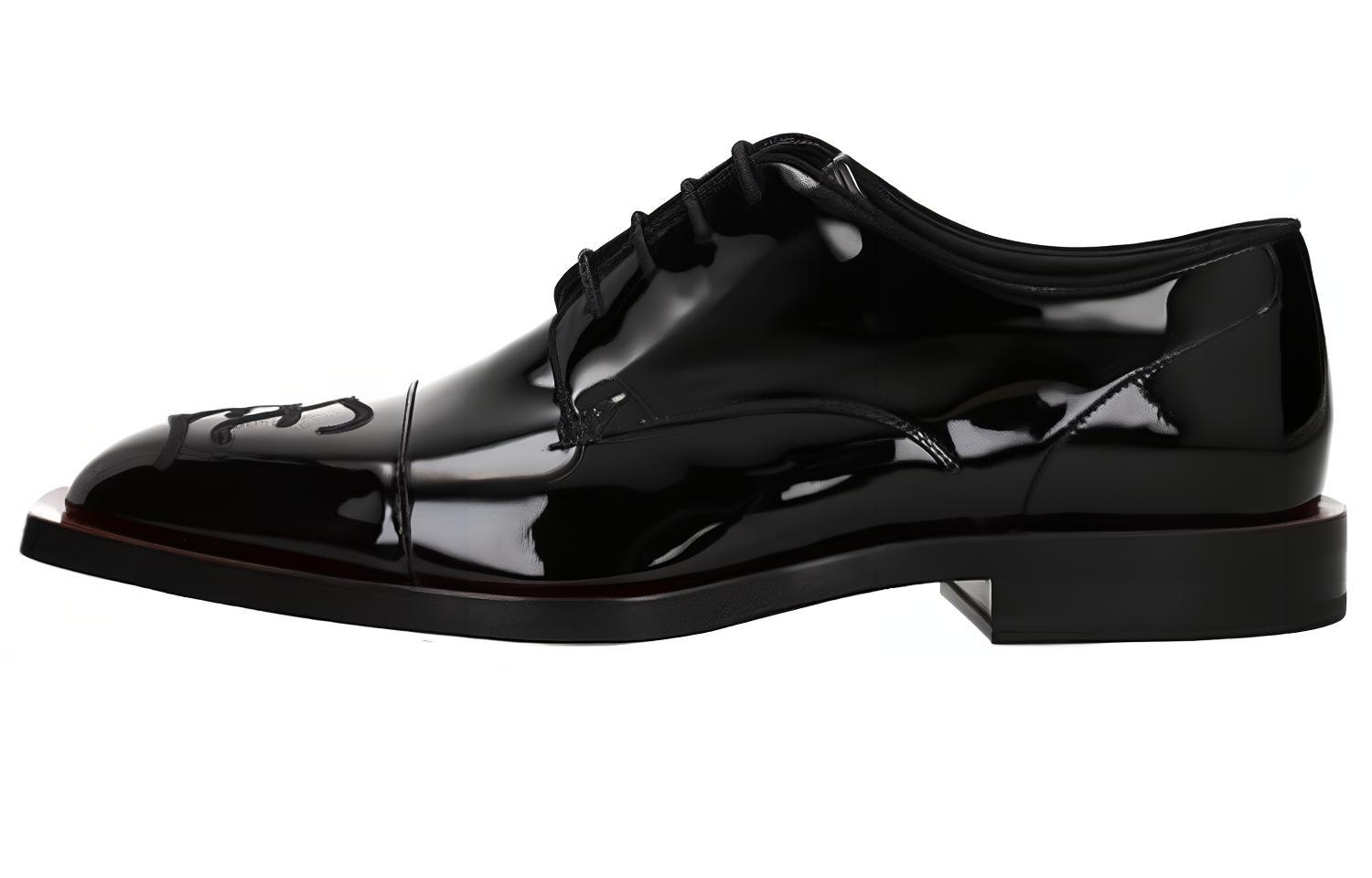 Fendi Low-Top Sneaker 'Black Leather'