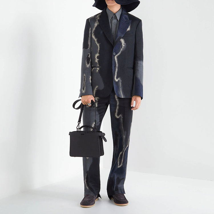 Shop 芬迪 男士纯色长袖灰色衬衫 SS22 FS1034A9RJF0QG0