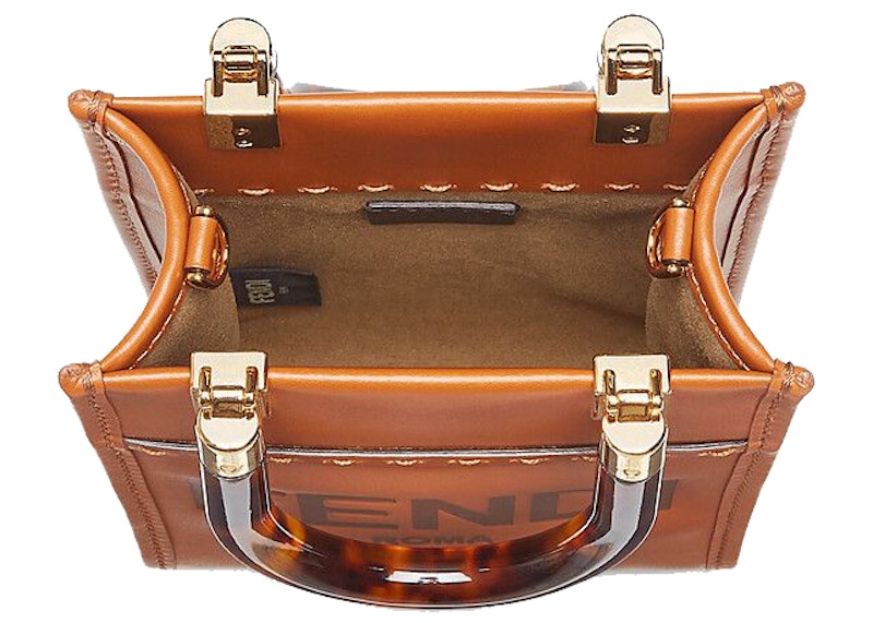 Lookbook 펜디 미니 선샤인 쇼퍼 다크 브라운 
