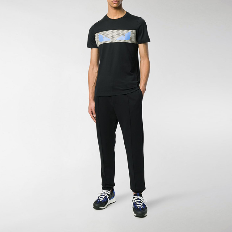 Lookbook FENDI 怪獸眼睛圖案黑色短袖T恤 FAF511A2UZF0GME