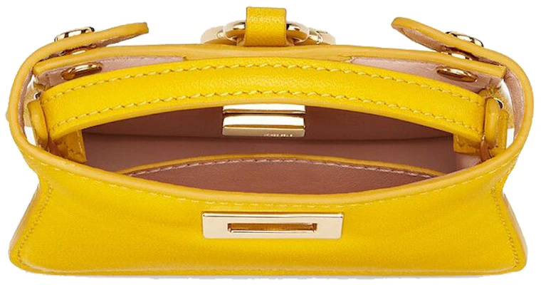Beg Tautan Silang Pesona Nano Peekaboo Fendi - Kuning Lookbook Beg Tautan Silang Pesona Nano Peekaboo Fendi - Kuning