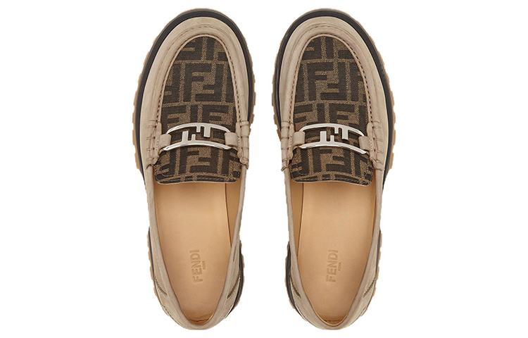 Fendi O'Lock Leather Slip-On Loafer 'Beige' 圖 4