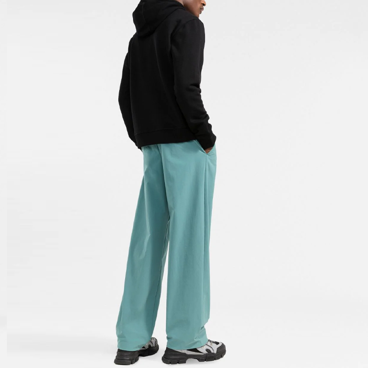 Shop 芬迪黑色系绳连帽卫衣 FY0212AHC3F0QA1