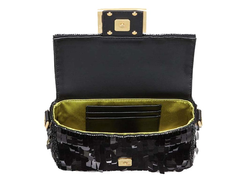 Lookbook フェンディ スパンコールレザー バゲット ミニ ブラック