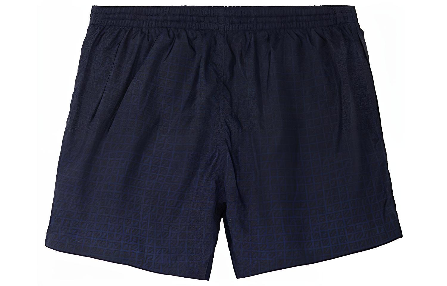 Lookbook FENDI SS22 黑色抽绳宽松版休闲短裤。 FXB077AH3WF1GW9